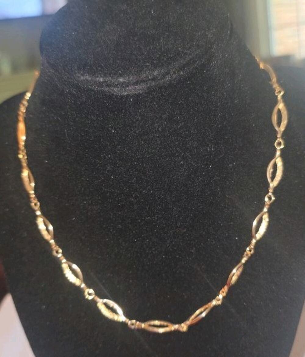 Vintage Sarah Coventry Gold-Tone Necklace